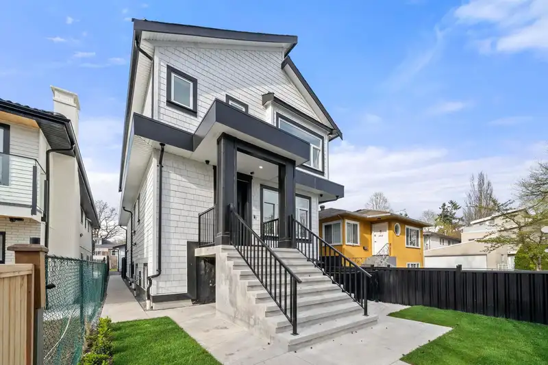 279 E 48TH AVENUE - photo 3 of 40