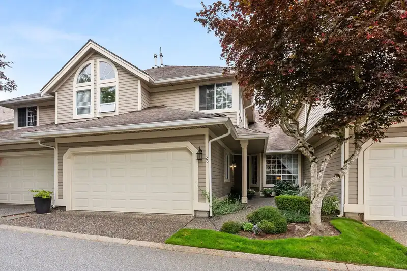26 6380 121 STREET - photo 2 of 36