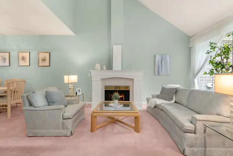 26 6380 121 STREET - photo 4 of 36