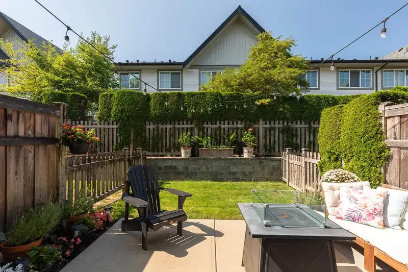 127 2501 161A STREET - photo 1 of 40