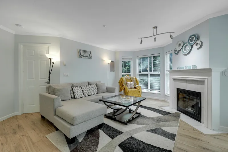 218 12088 66 AVENUE - photo 2 of 25