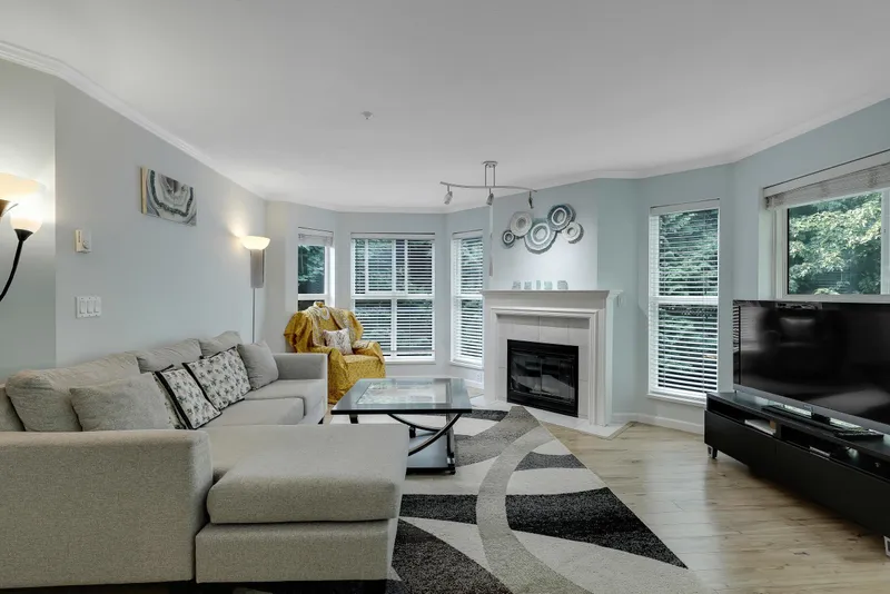 218 12088 66 AVENUE - photo 4 of 25