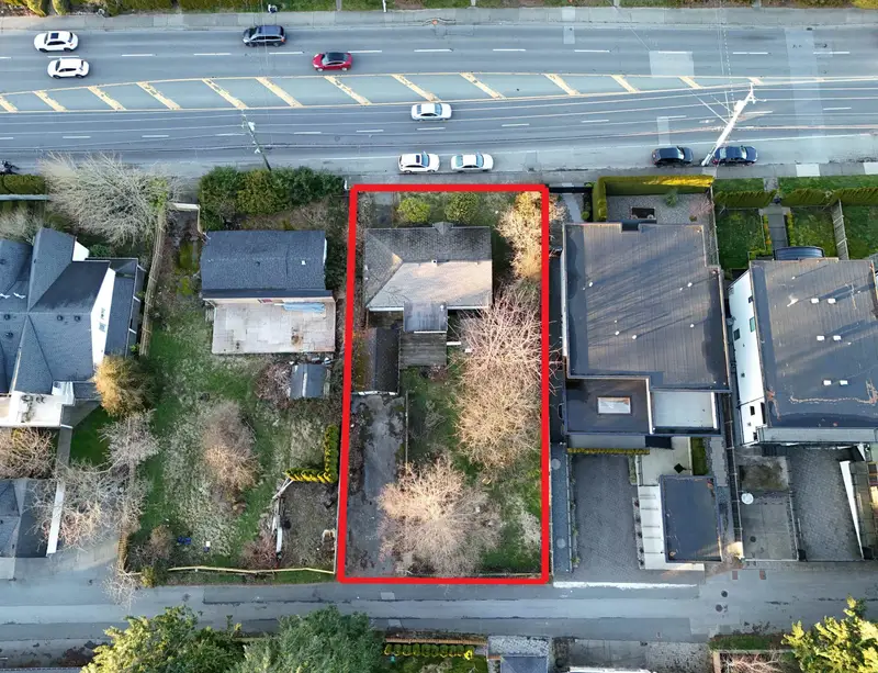 14068 NORTH BLUFF ROAD - photo 1 of 5