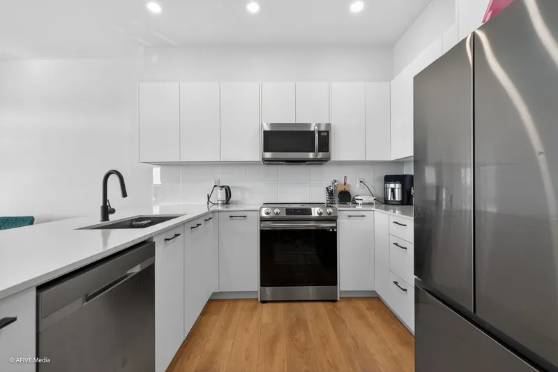 101 15255 SITKA DRIVE - photo 4 of 25