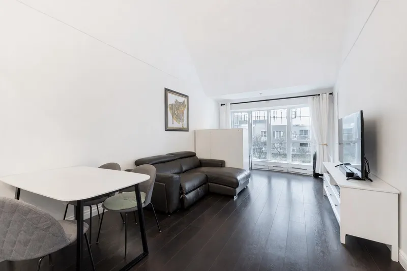 317 7800 ST. ALBANS ROAD - photo 2 of 16