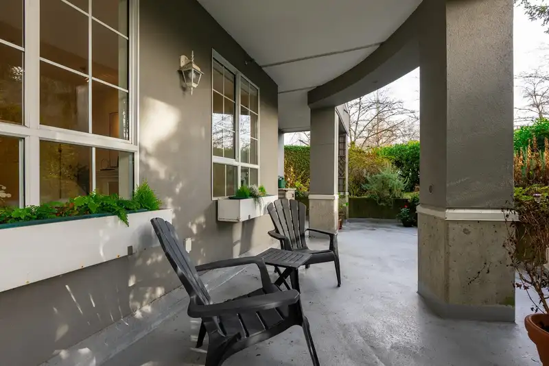 104 5835 HAMPTON PLACE - photo 3 of 40