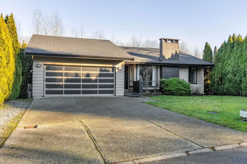 3732 DUNDEE PLACE - photo 2 of 40