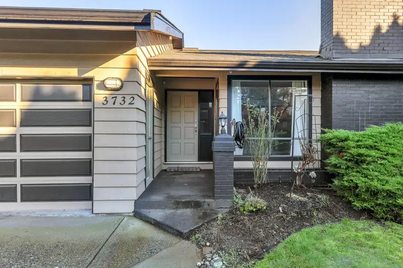 3732 DUNDEE PLACE - photo 4 of 40