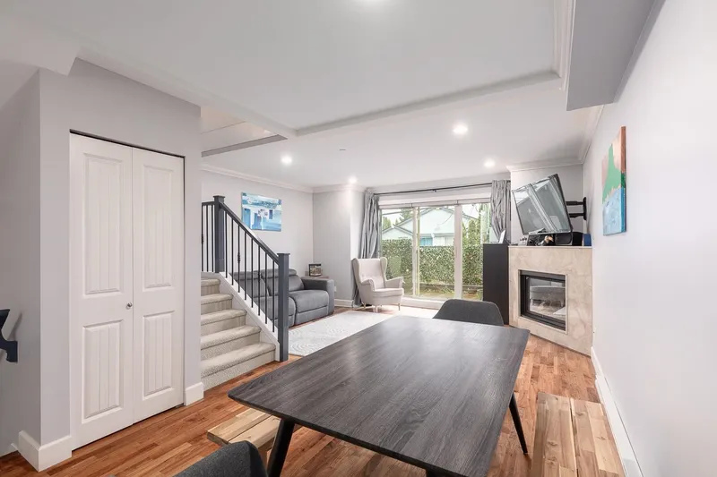 5 215 E 4TH STREET - photo 4 of 25