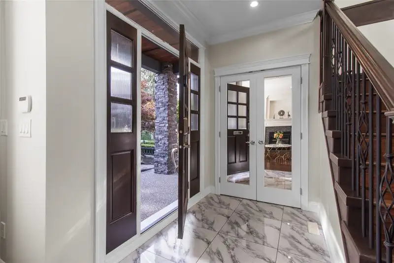 314 W 26TH STREET - photo 2 of 30