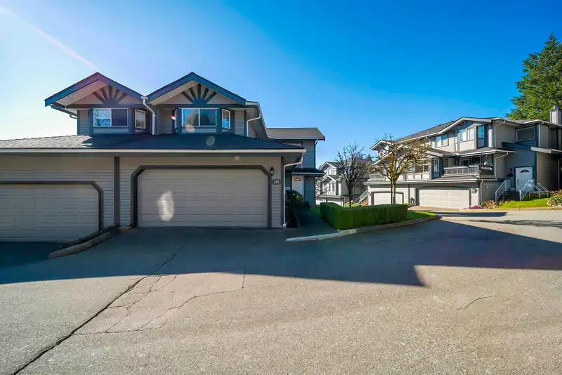 120 1685 PINETREE WAY - photo 1 of 33