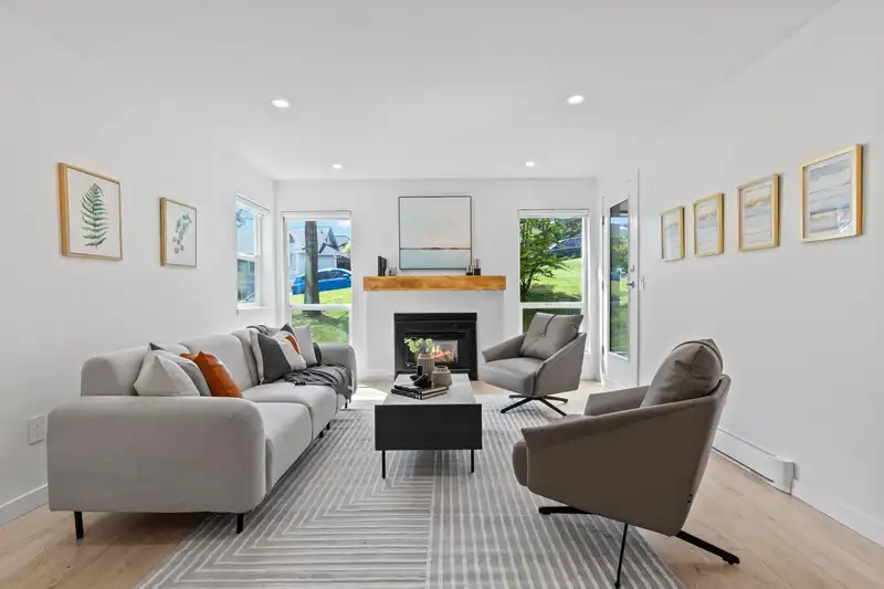 104 15717 MARINE DRIVE - photo 1 of 34