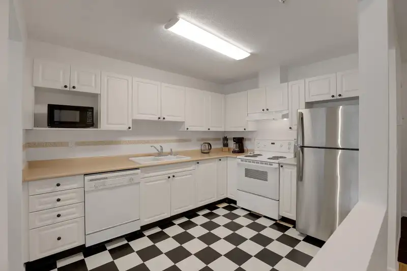 409 2678 DIXON STREET - photo 3 of 33