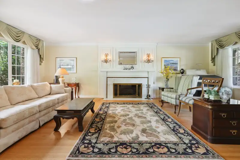6865 BALSAM STREET - photo 4 of 40