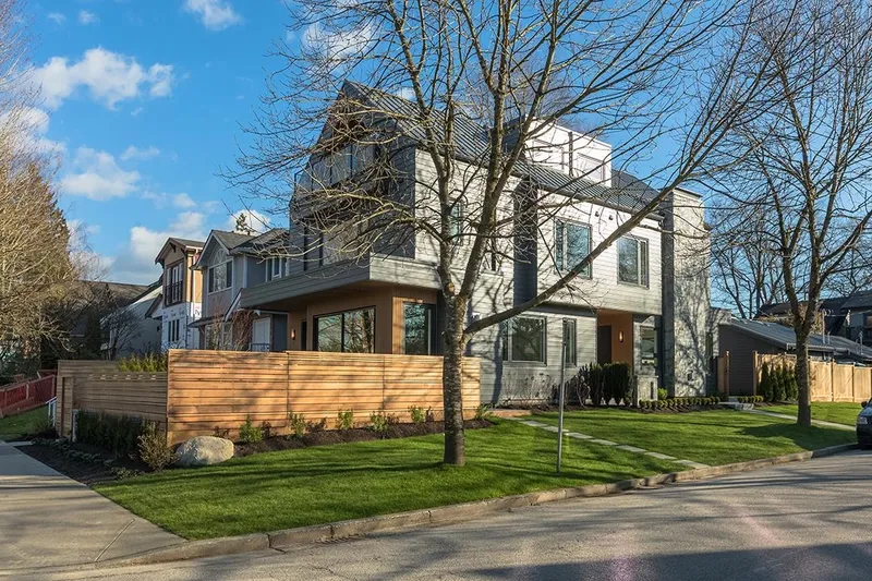 396 W 21 AVENUE - photo 2 of 25