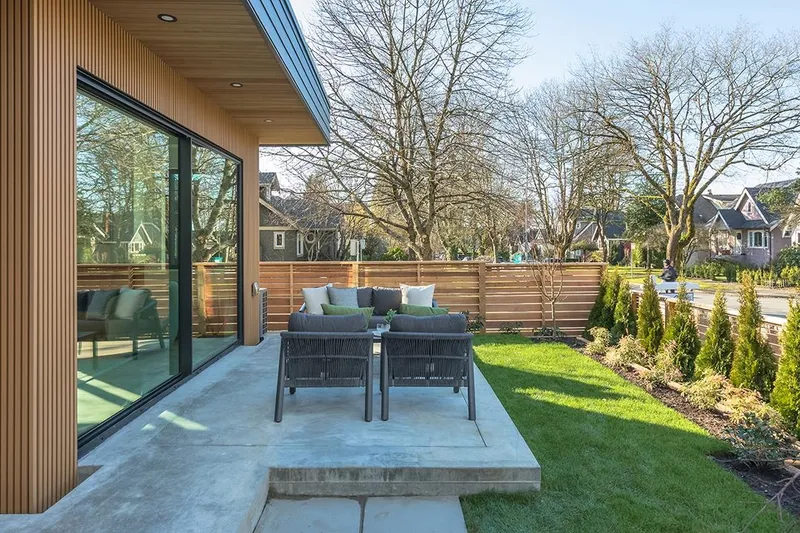 396 W 21 AVENUE - photo 3 of 25