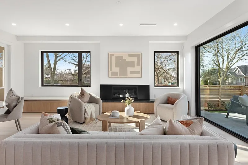 396 W 21 AVENUE - photo 4 of 25