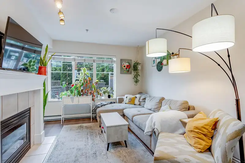14 222 TENTH STREET - photo 2 of 22