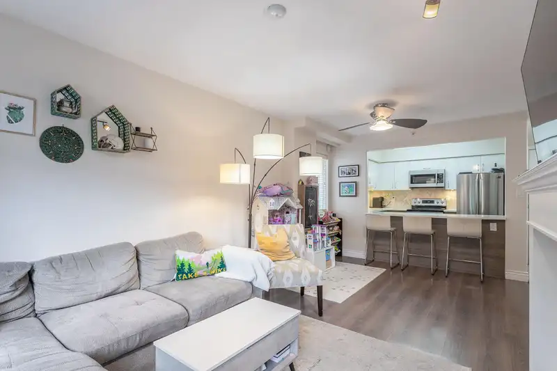 14 222 TENTH STREET - photo 4 of 22