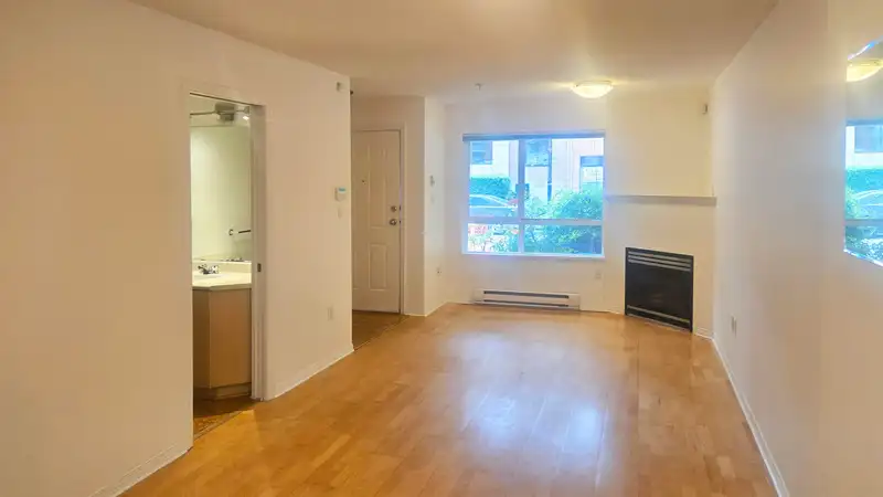 229 E 11TH AVENUE - photo 3 of 12