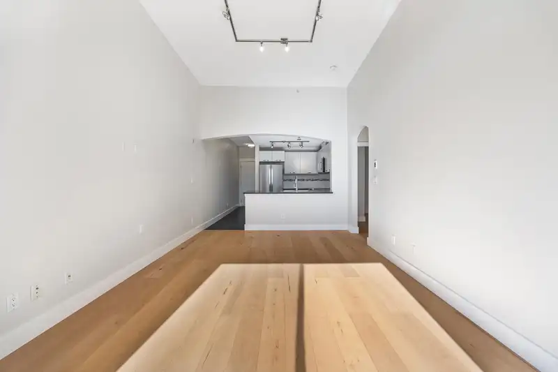603 7478 BYRNEPARK WALK - photo 4 of 39