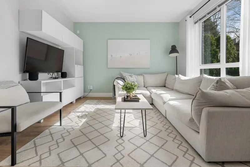 1307 CARIBOO STREET - photo 2 of 25