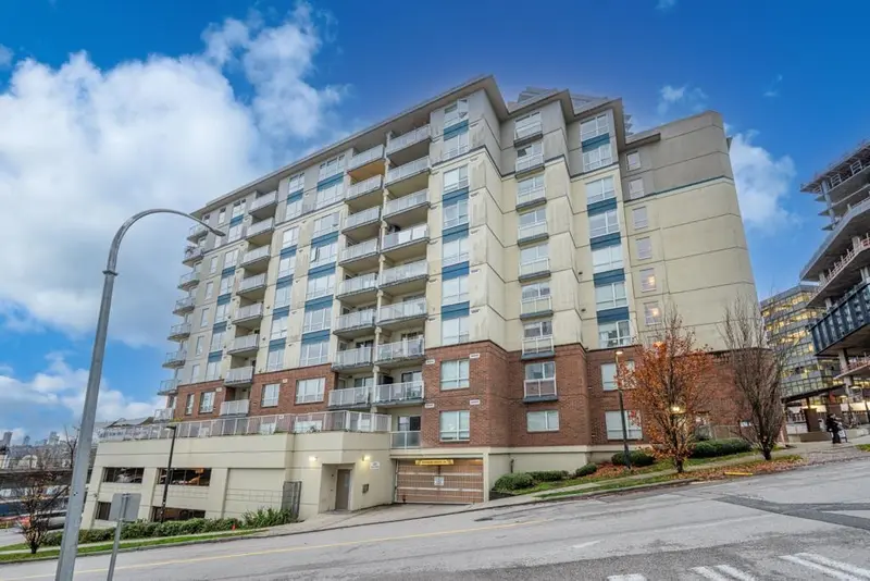 405 200 KEARY STREET - photo 2 of 25