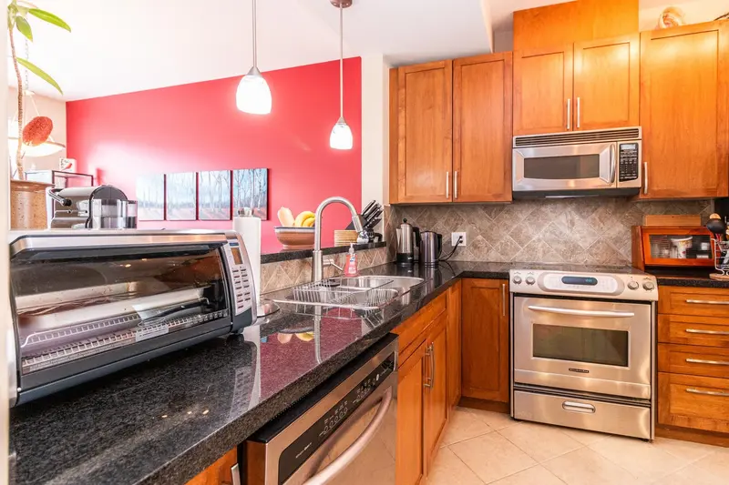 36 40632 GOVERNMENT ROAD - photo 2 of 25