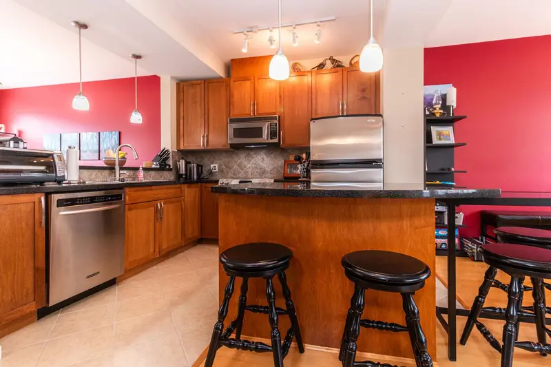 36 40632 GOVERNMENT ROAD - photo 3 of 25