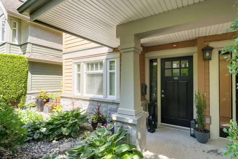 2470 SASAMAT STREET - photo 2 of 32