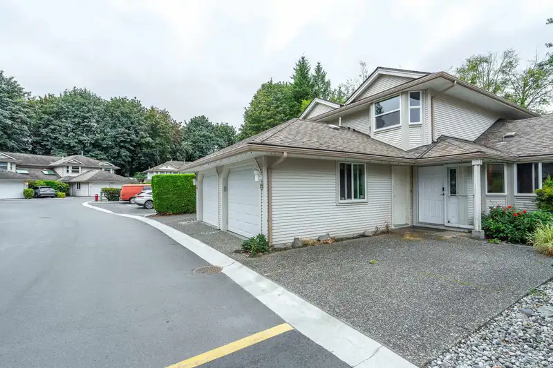 129 9045 WALNUT GROVE DRIVE - photo 3 of 36