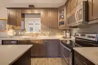 215 2273 TRIUMPH STREET - thumbnail 15
