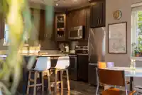 215 2273 TRIUMPH STREET - thumbnail 18