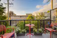 215 2273 TRIUMPH STREET - thumbnail 27