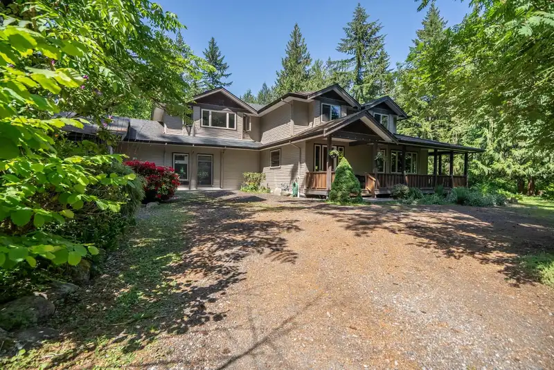 27671 112TH AVENUE - photo 1 of 40
