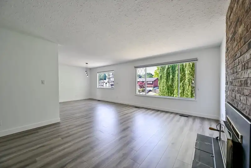 34580 MERLIN DRIVE - photo 4 of 40