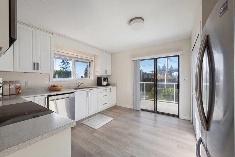 1410 BERGSTROM ROAD - photo 4 of 25