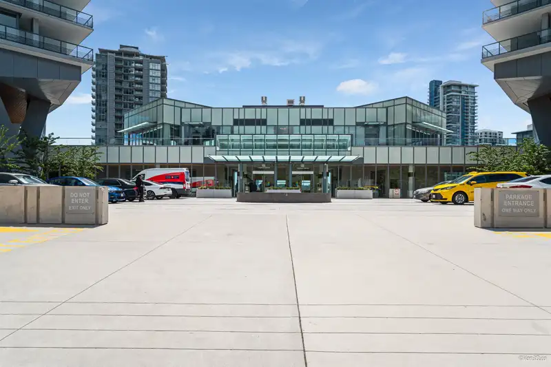 3006 4730 LOUGHEED HIGHWAY - photo 3 of 31