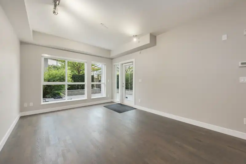 107 10033 RIVER DRIVE - photo 3 of 39