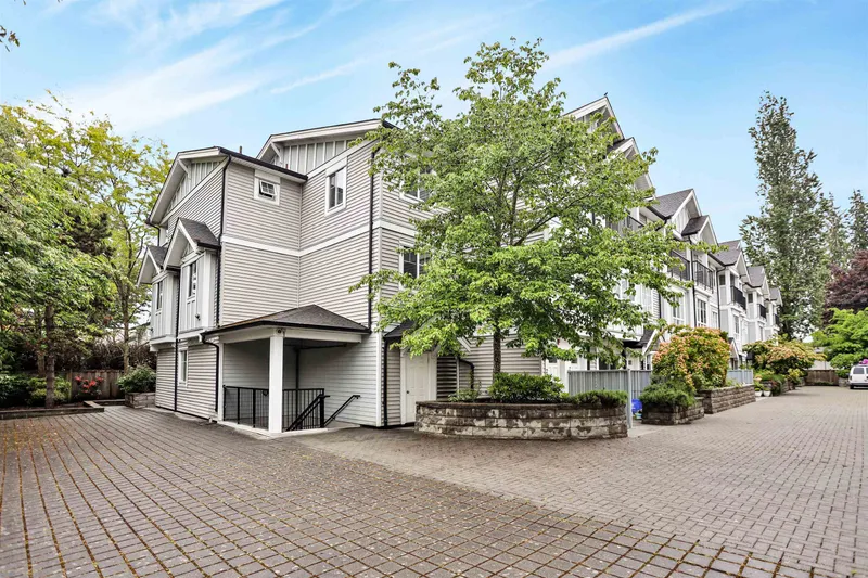 40 13239 OLD YALE ROAD - photo 4 of 25