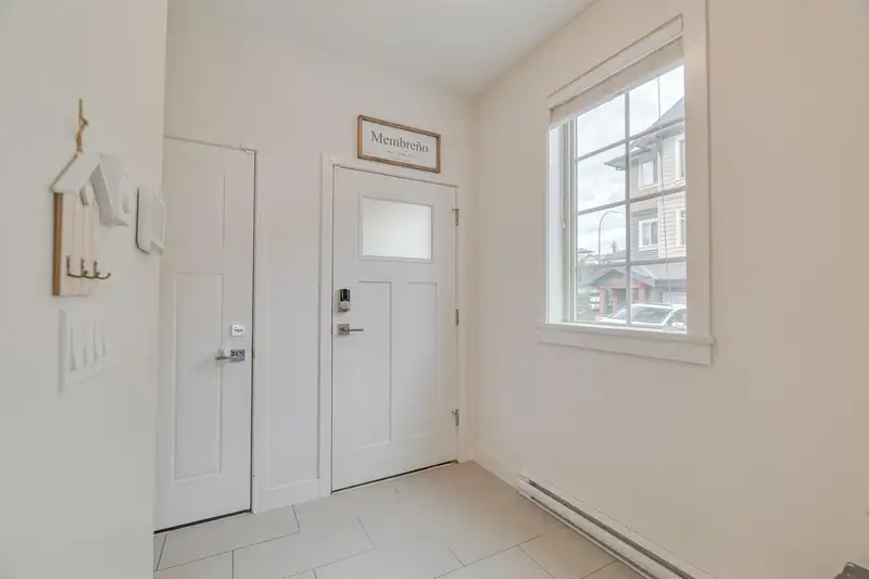 158 11305 240 STREET - photo 4 of 34