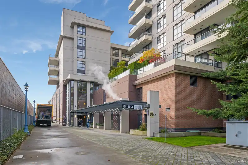 711 8180 LANSDOWNE ROAD - photo 1 of 21