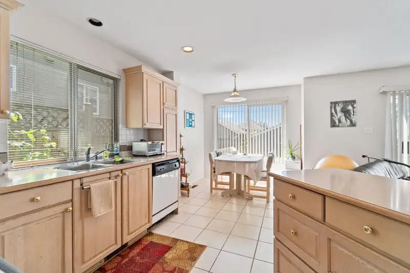 229 E 20TH STREET - photo 3 of 14