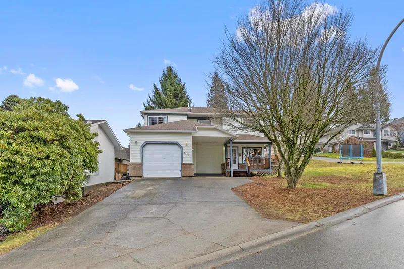 7800 DEERFIELD STREET - photo 1 of 25