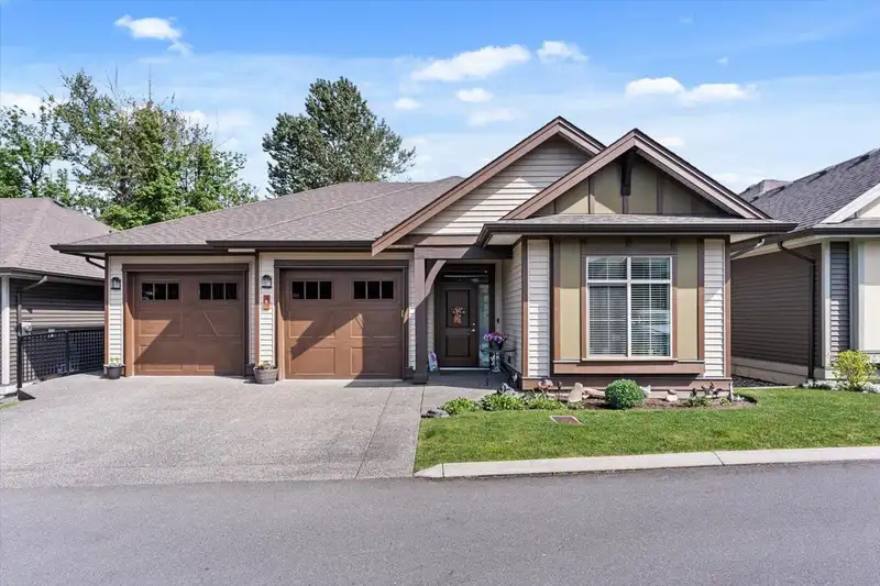 5 45900 SOUTH SUMAS ROAD - photo 1 of 40