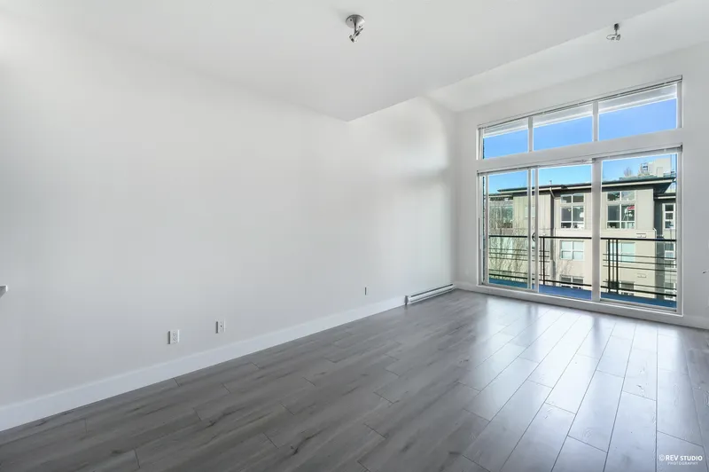 412 3478 WESBROOK MALL - photo 3 of 22