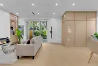1 2888 E 6TH AVENUE - thumbnail 3