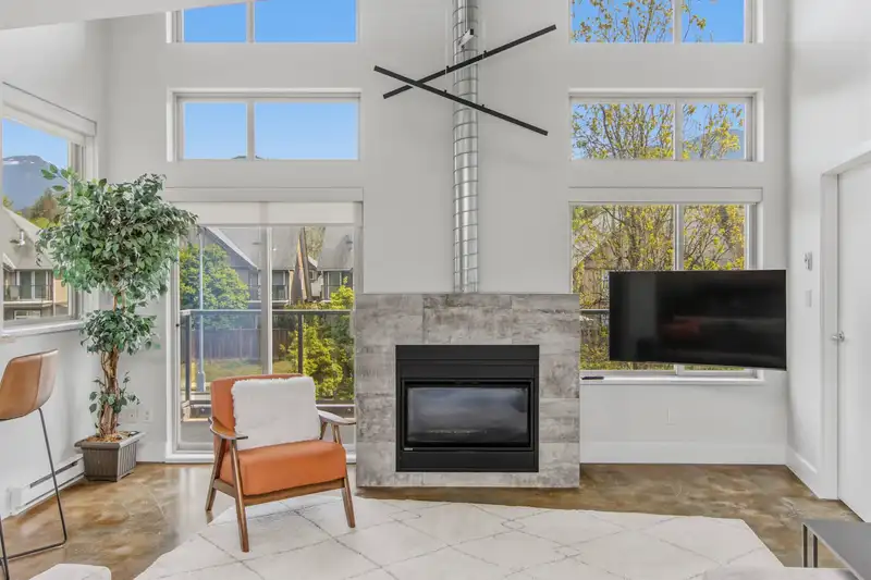 2 40775 TANTALUS ROAD - photo 3 of 28