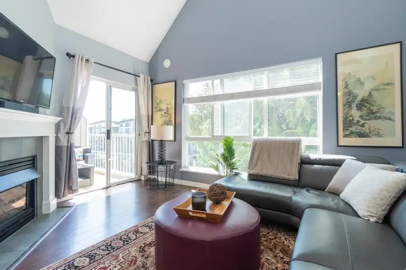 410 19091 MCMYN ROAD - photo 1 of 37