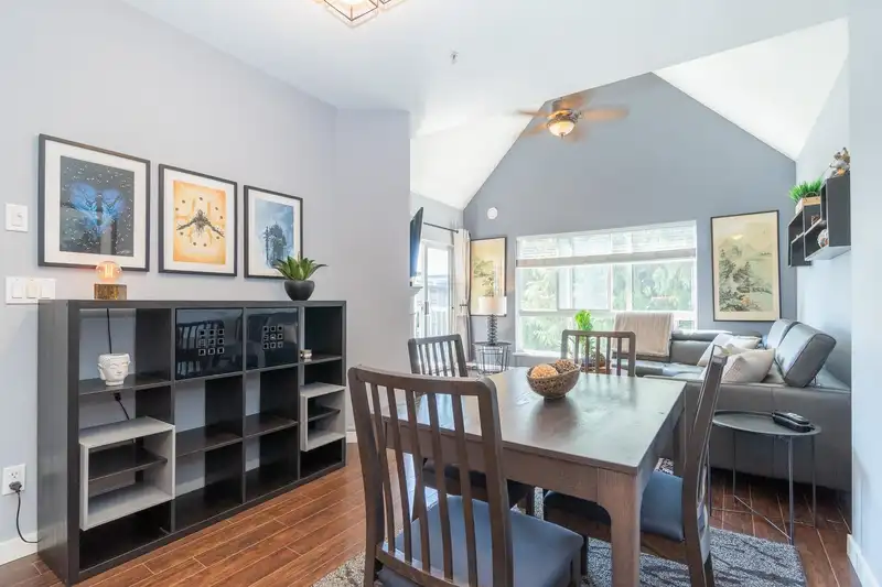 410 19091 MCMYN ROAD - photo 2 of 37